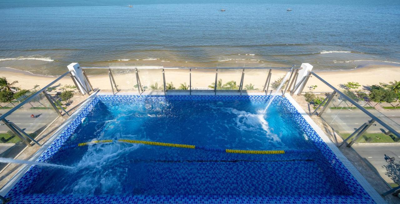 Avenis Hotel Da Nang Exterior photo